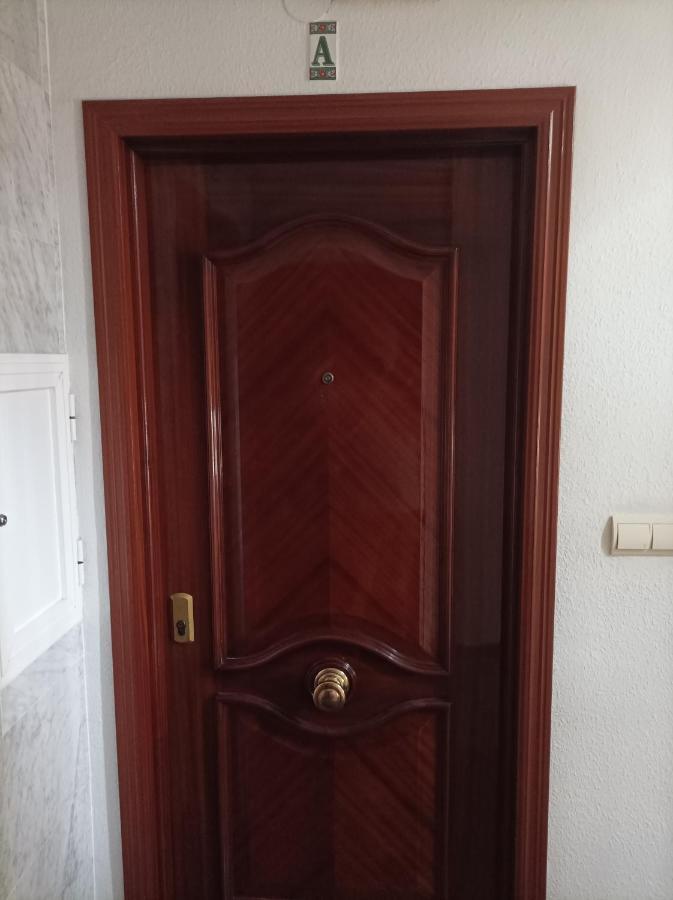 Apartamento Playa Maria II Con Parking Фуeнхирола Екстериор снимка