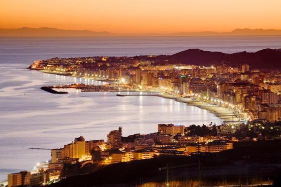 Apartamento Playa Maria II Con Parking Фуeнхирола Екстериор снимка